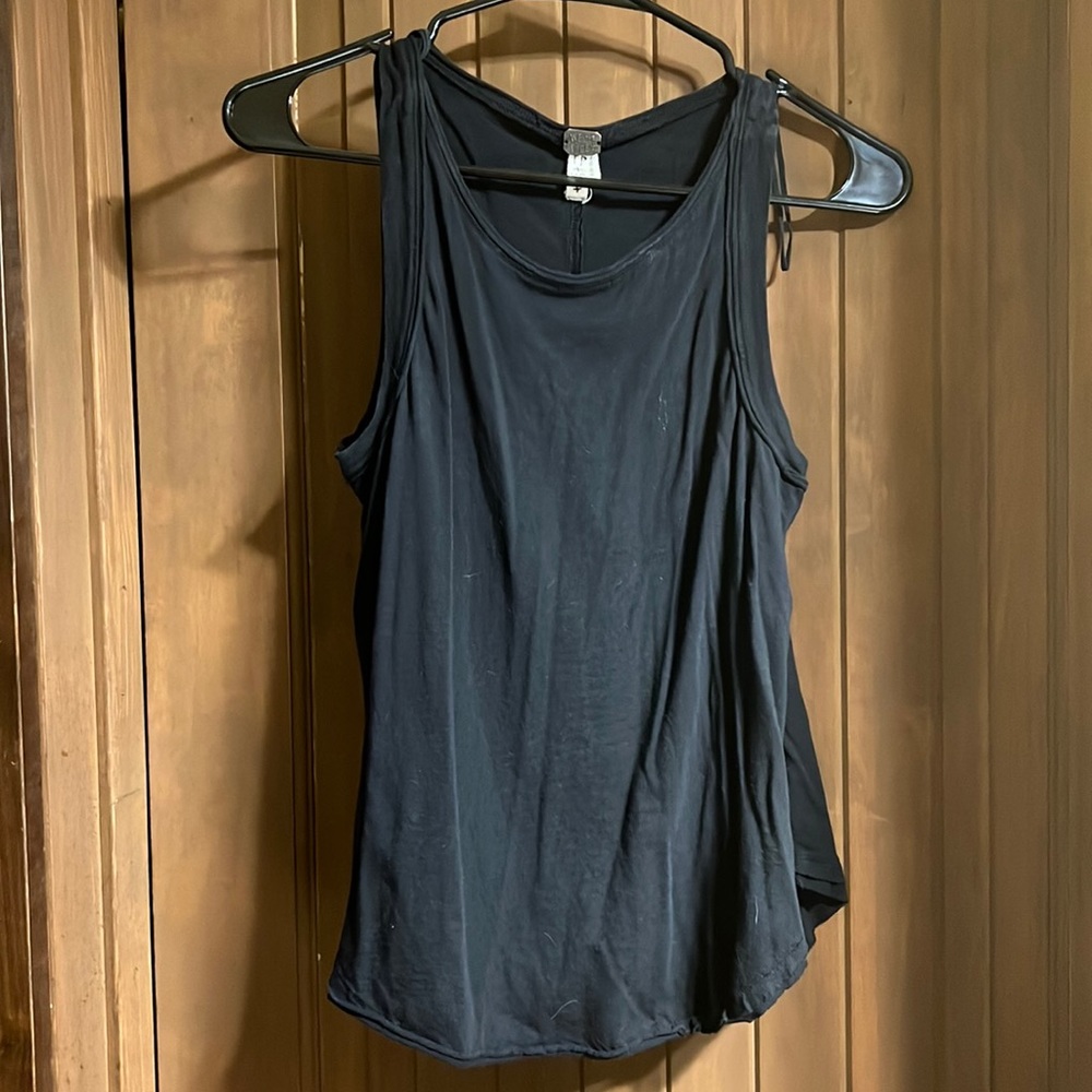 Free people tank top size XS. Excellent condition!